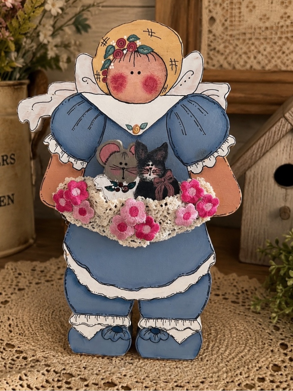 Vtg Hand Painted Wooden Shelf Sitter Girl Holding Cat & Mouse Lace Flowers 8”